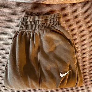 Forest green Nike sweats